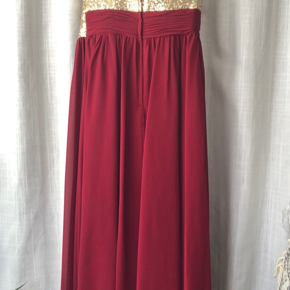 Gorgeous Bridesmaid/Prom Dress - Picture 5 of 7